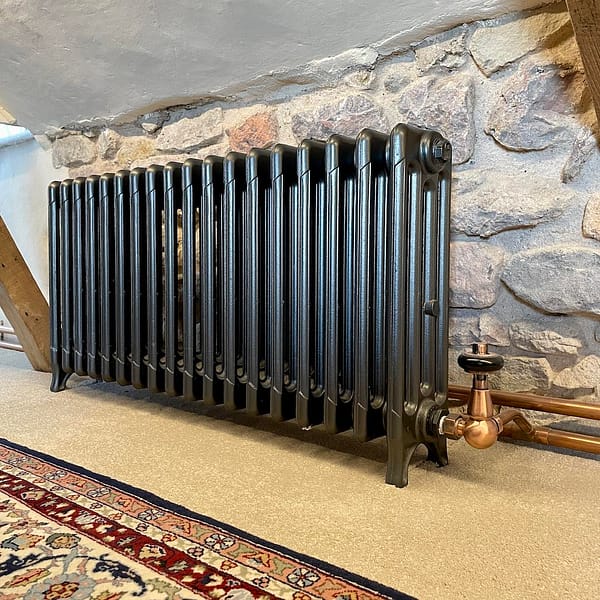 Reconditioned radiator in a cottage